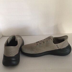 🛍️🛍️ Skechers 🛍️🛍️                   Men’s Sneakers